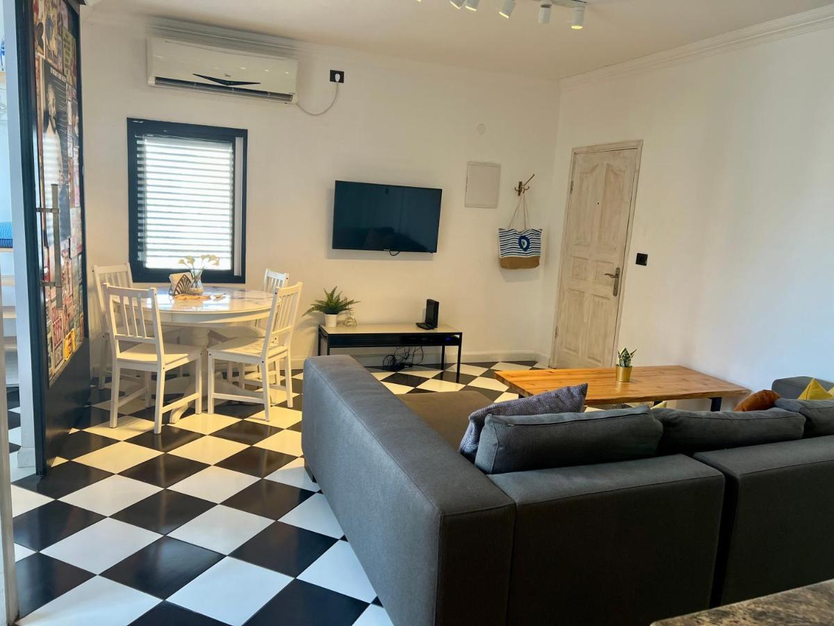 Shantell Luxury Apartment Netanya Exteriör bild